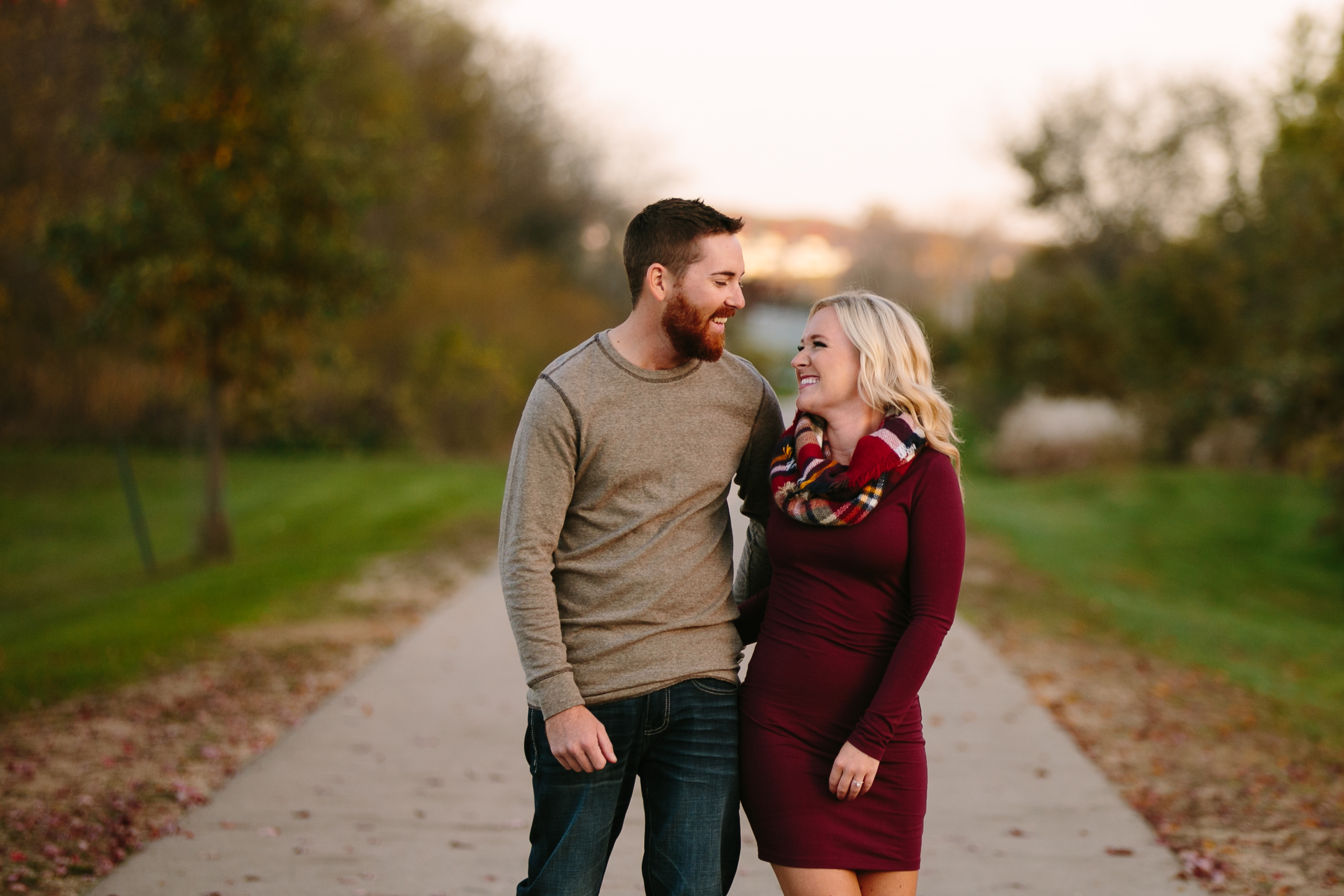 engagement photos by catherine furlin photography at heritage pond dubuque